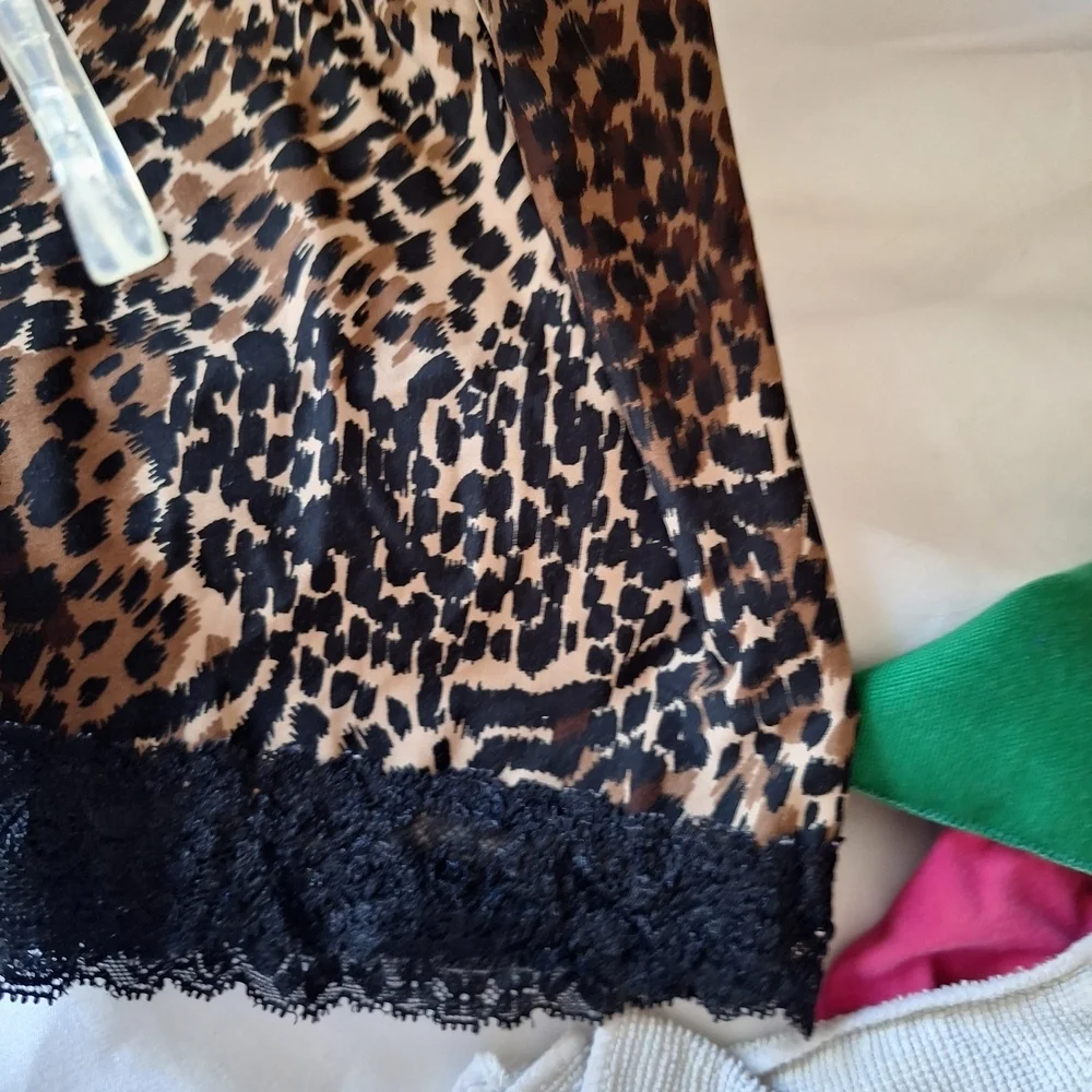 George Animal Print Sleepwear with Black Lace - Picture 6 of 10